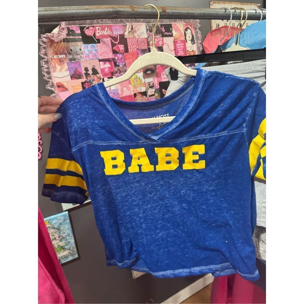 Cropped tee shirt